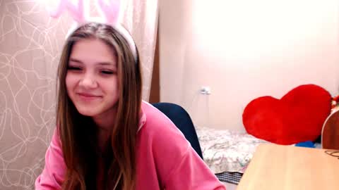 Snapshot of _shy_bunny__ chatting on 11, 1, 2025 Mari online show from 11, 1, 2025