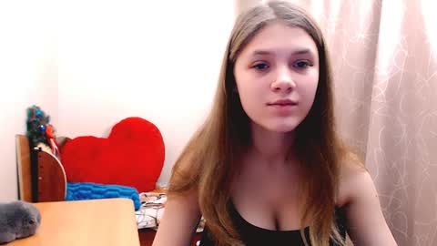 Snapshot of _shy_bunny__ chatting on 1, 2, 2025 Mari online show from 1, 2, 2025