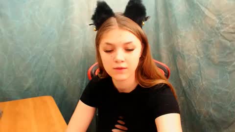 Snapshot of _shy_bunny__ chatting on 9, 9, 2025 Mari online show from 9, 9, 2025