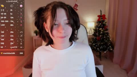 Sofi  Follow me  online show from 25, 12, 2024