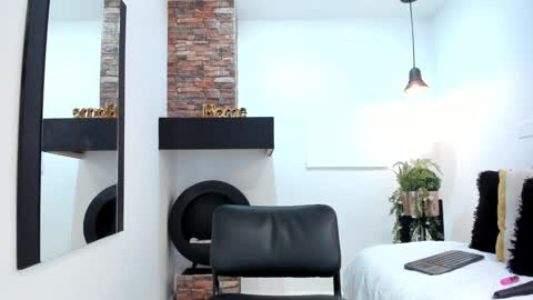    640  200   online show from 9, 1, 2025