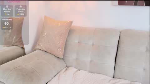 SOFIA DELUXE   online show from 24, 10, 2025