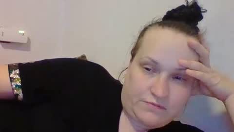 Snapshot of _squirty_pussyyy_ chatting on 23, 2, 2025 Melisa online show from 23, 2, 2025