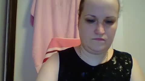Snapshot of _squirty_pussyyy_ chatting on 1, 3, 2025 Melisa online show from 1, 3, 2025