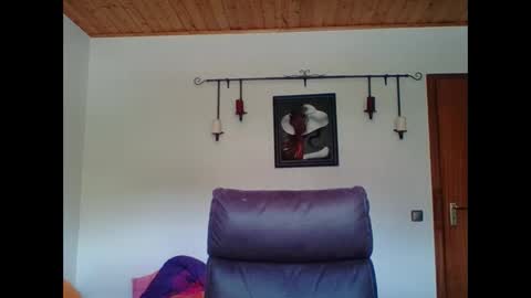 Snapshot of _squirty_pussyyy_ chatting on 13, 9, 2025 Melisa online show from 13, 9, 2025