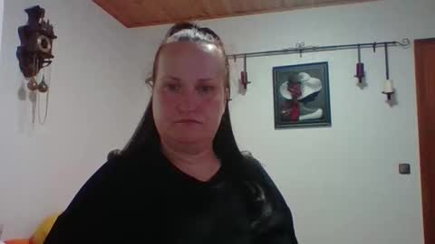 Snapshot of _squirty_pussyyy_ chatting on 15, 9, 2025 Melisa online show from 15, 9, 2025