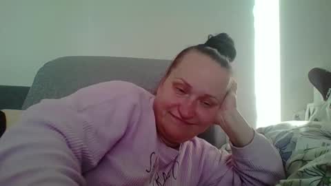 Snapshot of _squirty_pussyyy_ chatting on 8, 10, 2025 Melisa online show from 8, 10, 2025