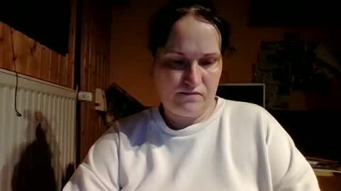 Snapshot of _squirty_pussyyy_ chatting on 23, 6, 2026 Melisa online show from 23, 6, 2026