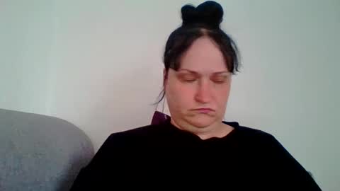 Snapshot of _squirty_pussyyy_ chatting on 7, 7, 2026 Melisa online show from 7, 7, 2026