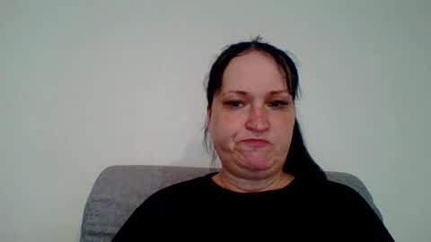 Snapshot of _squirty_pussyyy_ chatting on 15, 7, 2026 Melisa online show from 15, 7, 2026