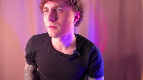 Snapshot of _stevesugar chatting on 16, 4, 2026 Steve online show from 16, 4, 2026