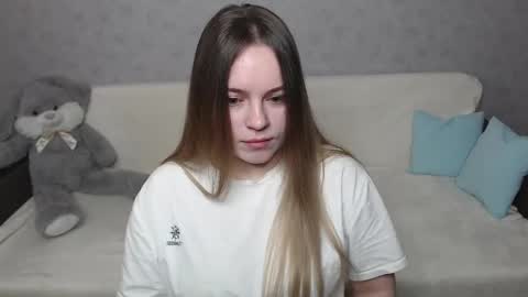 Lana online show from 8, 2, 2025