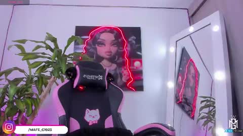 Maria Fernanda online show from 7, 8, 2026