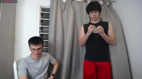 Snapshot of _the_neighbors chatting on 19, 9, 2025 Scot y Patrick online show from 19, 9, 2025