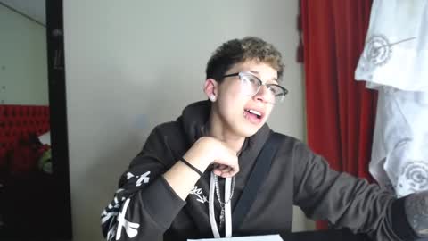 Thomas online show from 24, 12, 2024