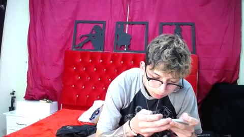 Thomas online show from 15, 2, 2025