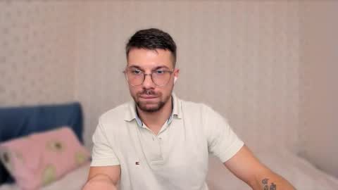 Snapshot of _tonywolf chatting on 21, 12, 2025 Tony Wolf online show from 21, 12, 2025