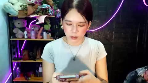 Snapshot of _urpetitegirl chatting on 26, 5, 2026 _urpetitegirl online show from 26, 5, 2026