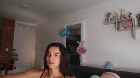 Anastasia Vahos online show from 17, 4, 2026