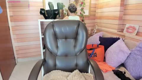 Snapshot of _victoria_collins chatting on 12, 2, 2026 Sol online show from 12, 2, 2026