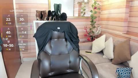 Snapshot of _victoria_collins chatting on 8, 3, 2026 Sol online show from 8, 3, 2026