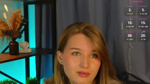 _watchmesmile_ online show from 6, 5, 2026