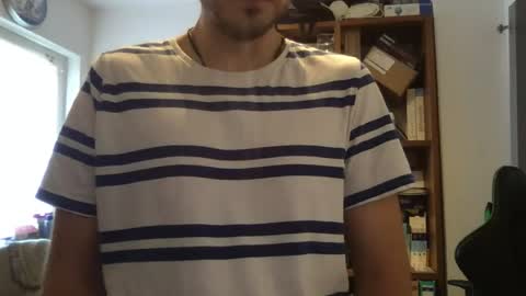 Who am I online show from 5, 8, 2026