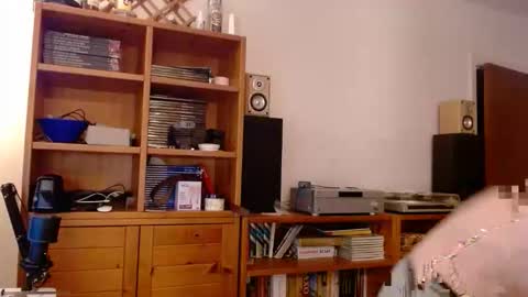 _whoisthatguy_ online show from 14, 3, 2026