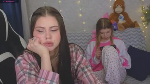 Snapshot of _wifi_ chatting on 1, 3, 2026 Fiona and Wayne online show from 1, 3, 2026