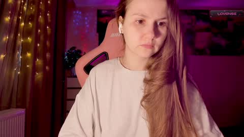 Snapshot of _witch__ chatting on 1, 2, 2025 Enni online show from 1, 2, 2025