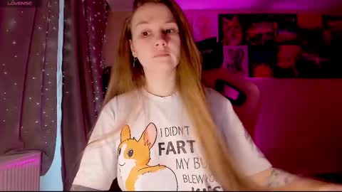 Snapshot of _witch__ chatting on 19, 2, 2025 Enni online show from 19, 2, 2025