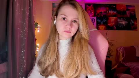 Snapshot of _witch__ chatting on 25, 9, 2025 Enni online show from 25, 9, 2025