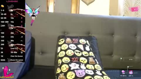 Yuyi online show from 15, 9, 2025