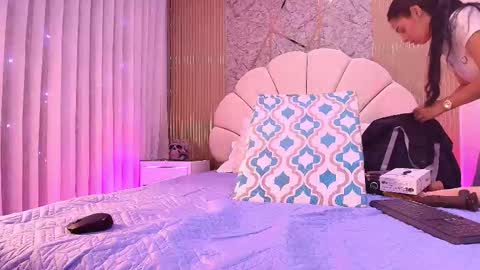 Snapshot of a_aisha chatting on 1, 11, 2025 Aisha online show from 1, 11, 2025