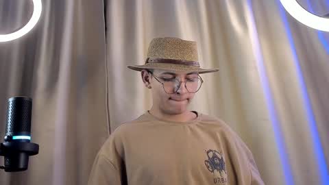 alejo online show from 4, 2, 2025