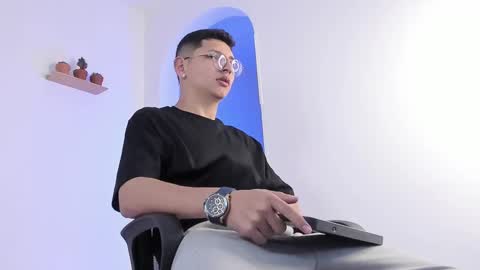 alejo online show from 26, 2, 2025