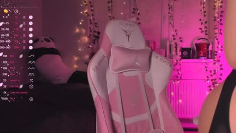 Snapshot of a_nice chatting on 3, 2, 2025 Anice online show from 3, 2, 2025