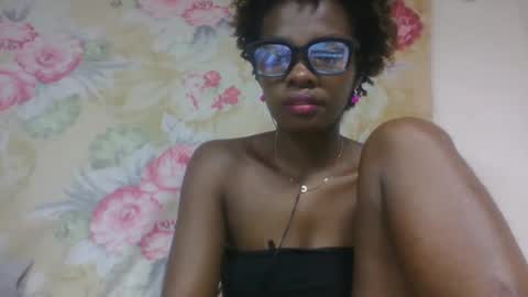 aadienne online show from 23, 3, 2026