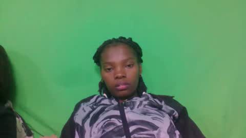 aadienne online show from 16, 5, 2026