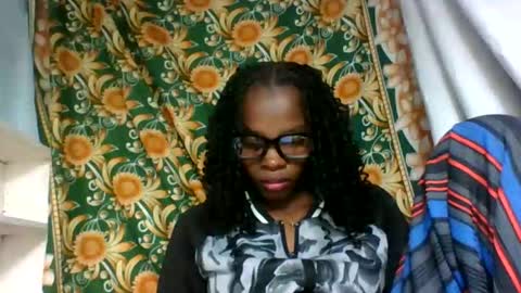 aadienne online show from 9, 6, 2026