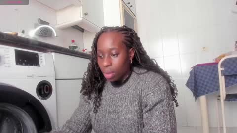 Snapshot of aafricaaa chatting on 22, 1, 2025 Sara online show from 22, 1, 2025