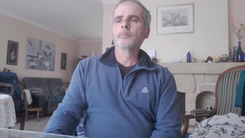 Aalex1717 online show from 9, 2, 2025