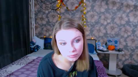 Snapshot of aalicebubble chatting on 23, 10, 2025 Alice online show from 23, 10, 2025