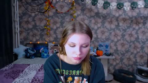 Snapshot of aalicebubble chatting on 28, 10, 2025 Alice online show from 28, 10, 2025