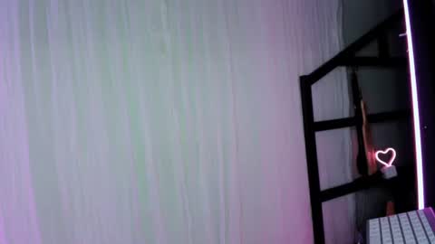 Snapshot of aaliyahlayla chatting on 11, 10, 2025 Aaliyahlayla online show from 11, 10, 2025