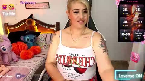 Snapshot of aamanda_queen chatting on 4, 10, 2025 aamanda online show from 4, 10, 2025