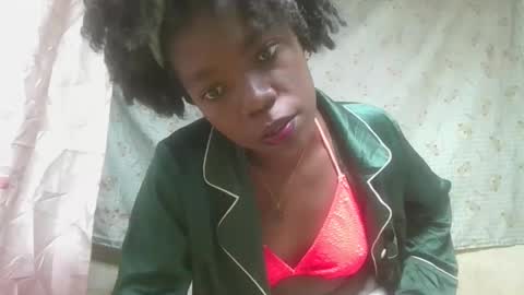 Snapshot of aangelinee chatting on 25, 10, 2025 aangelinee online show from 25, 10, 2025