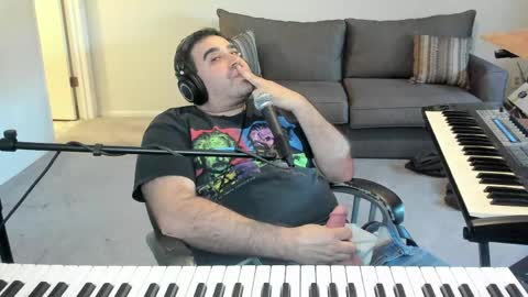 Aaron online show from 12, 5, 2026