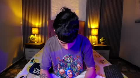 Aaron online show from 11, 12, 2024