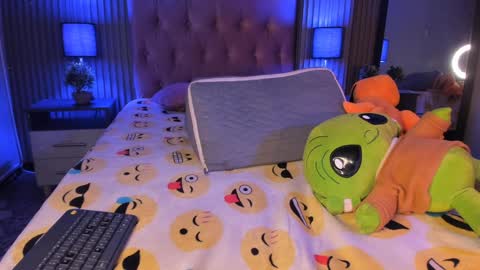 Aaron online show from 26, 12, 2024